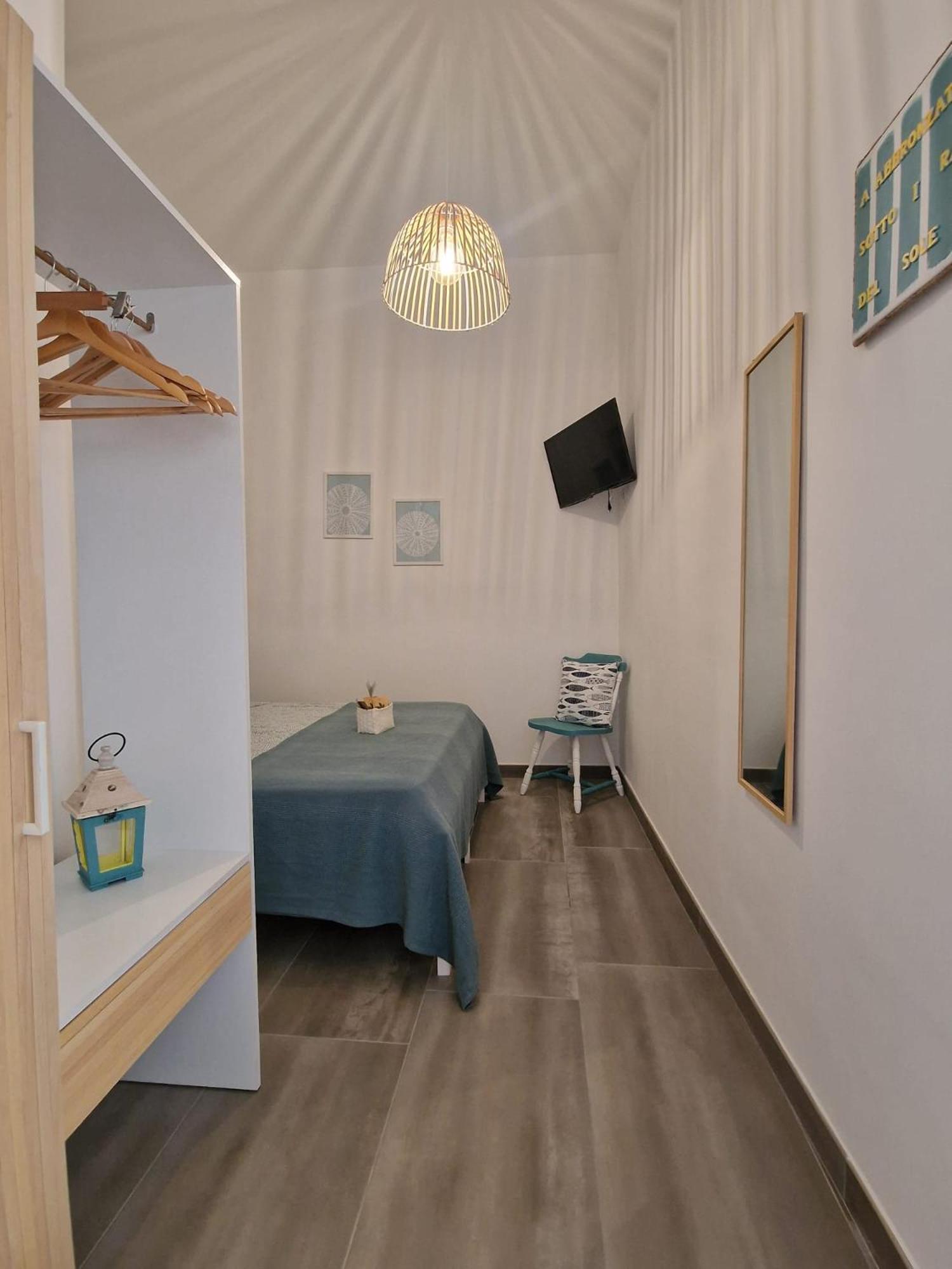 Camere A Oriente II Room And Apartments توري ديل أورسو المظهر الخارجي الصورة